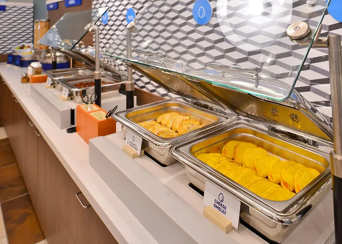 Holiday Inn Express & Suites Wharton By Ihg